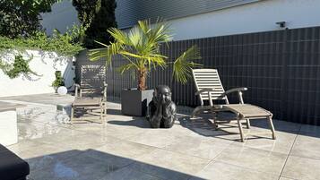 Deluxe appartement, 1 queensize bed met slaapbank, niet-roken, huisdieren toegestaan | Terras