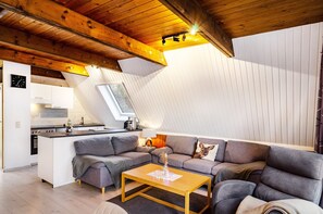 TV - Holiday Home 'Twistesee 42' (Bad Arolsen)