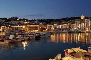 Marina