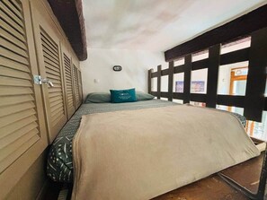 Iron/ironing board, WiFi, bed sheets - Chez Giulia Cassis - Studio near the beach (Cassis)