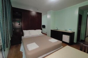 Room - Oftana Suites Cebu near Oakridge (Mandaue City)