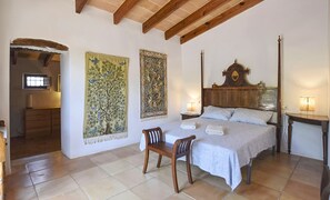 3 makuuhuonetta, Wi-Fi, vuodevaatteet