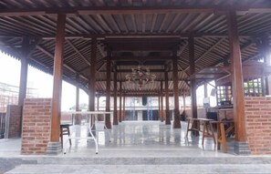 Unclassified image, 2 of 16, button - Liberta Malioboro North (Gedong Tengen)