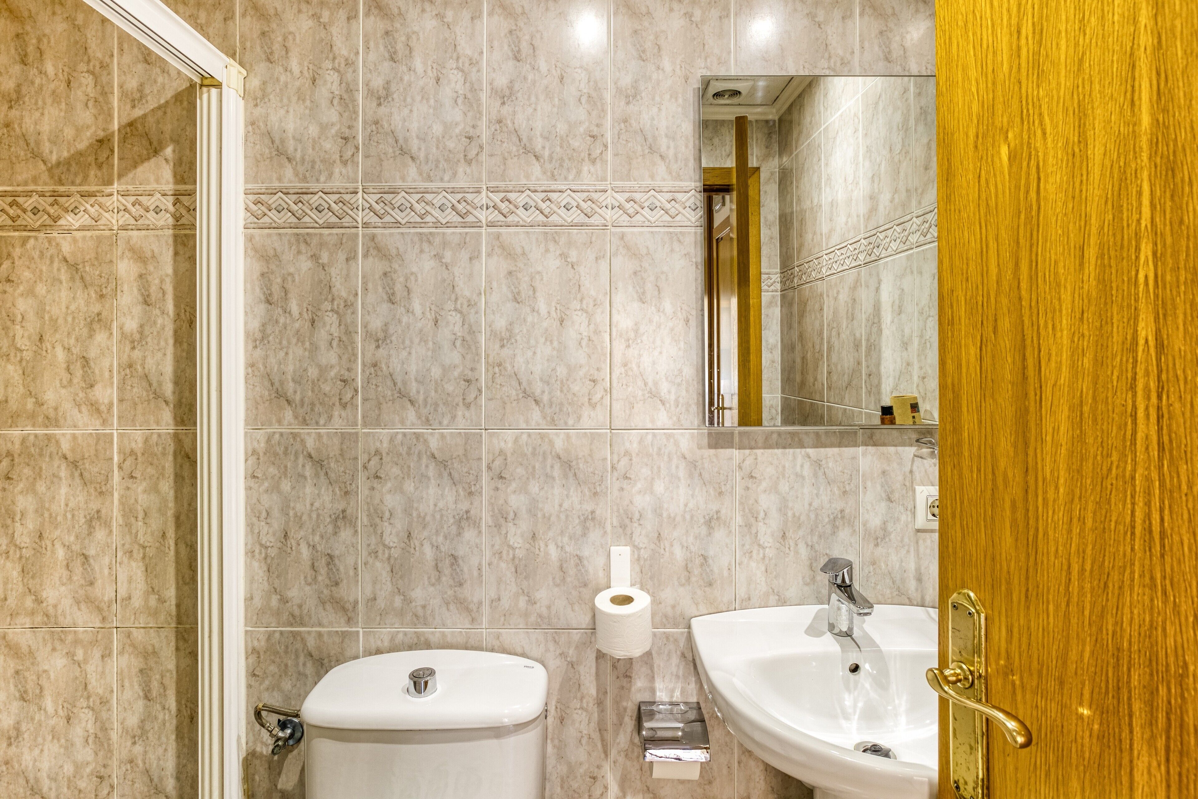 Een douche, handdoeken