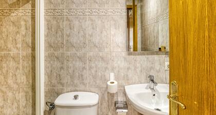 Single Room at Hostal Barretina