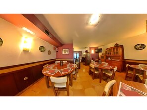 تناول الطعام