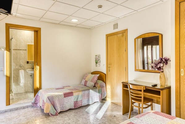 1 habitación, wifi y ropa de cama 