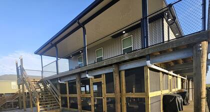 Delacroix- Hopedale Lodge and Fishing Charters. South Louisiana sportsman`s paradise premier lodging and fishing adventure