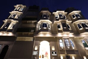 Front of property - Hotel Mount View Inn (Udaipur)