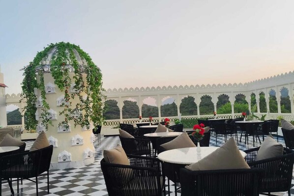 Restaurant - Hotel Mount View Inn (Udaipur)