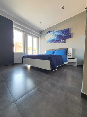 5 Schlafzimmer, Schreibtisch, kostenloses WLAN, Bettwäsche