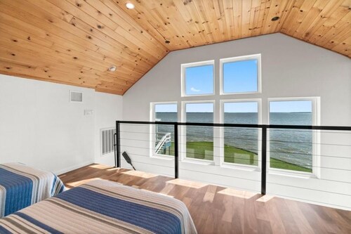 Spacious 6-bedroom lodge in tranquil Coldspring with welcoming Kitchen!!