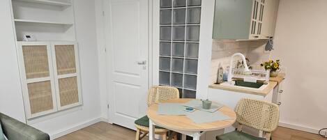 舒适公寓 | 熨斗/熨衣板、免费 WiFi