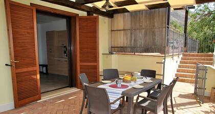 Charming Villa With Private Pool and Breathtaking Views, up to 12 People