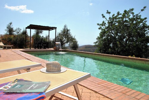 Charming Villa With Private Pool and Breathtaking Views, up to 12 People