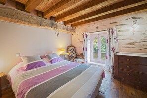 1 bedroom, WiFi, bed sheets - Ker Cado – Guest Rooms Between Brocéliande and the Breton Coast (Mauron)