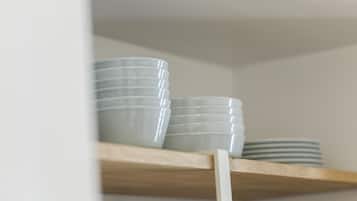 Apartment | Private kitchen | Fridge, microwave, oven, stovetop