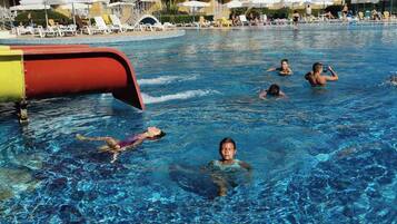 Studio, Accessible, Smoking | Pool | Outdoor pool
