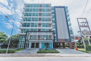 숙박 시설 정면