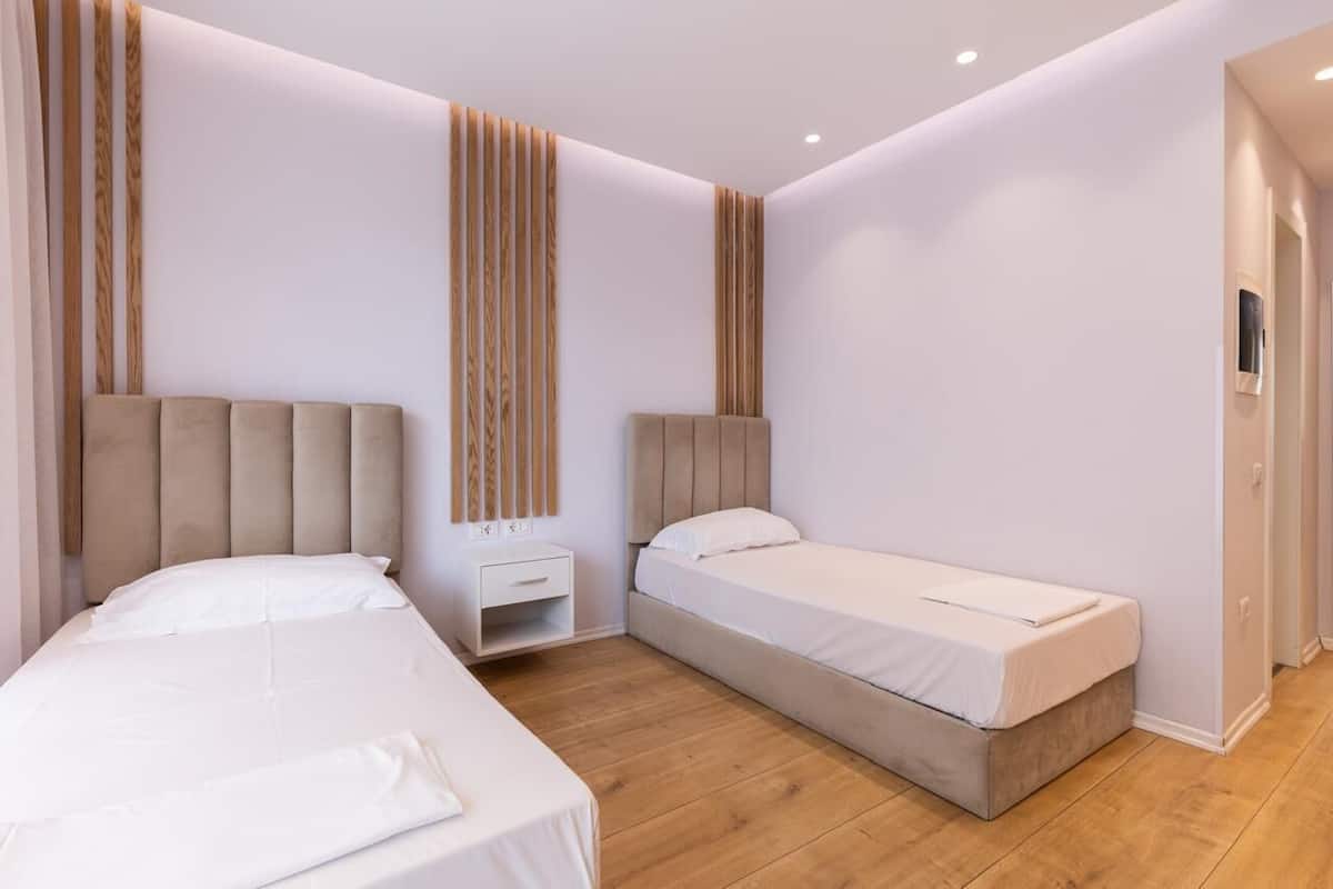 مكتب وواي فاي مجانًا