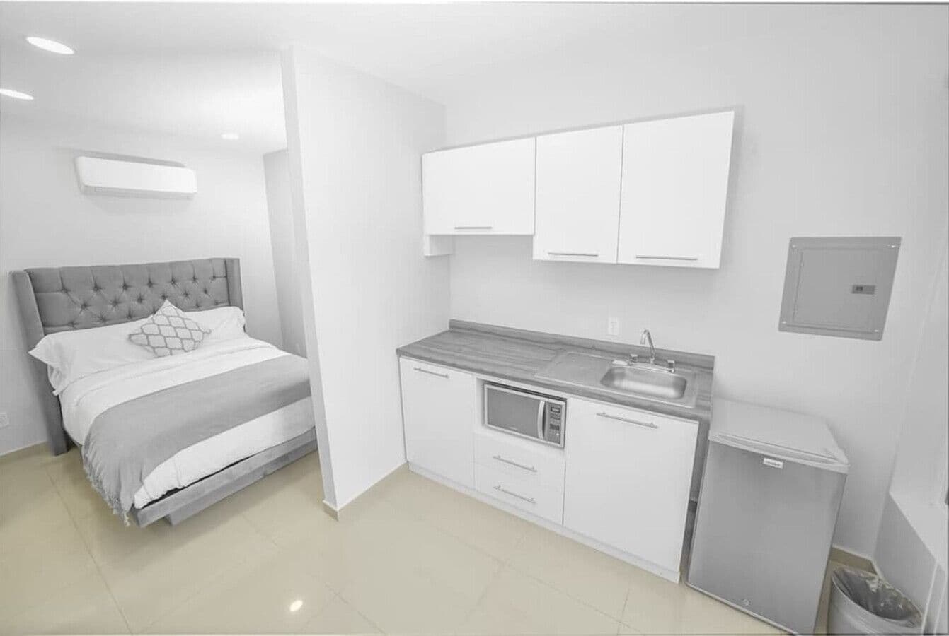 1 غرفة نوم ومكواة/لوح كي وواي فاي