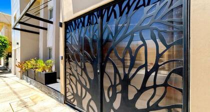 Awesome Studio in TJ w/Q Bed +Desk Near US Border