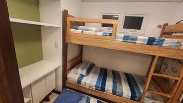 Bügeleisen/Bügelbrett, kostenloses WLAN