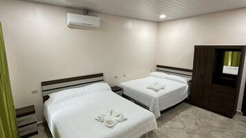 华丽小屋, 多张床 | 高档床上用品、迷你吧、特色装修、特色家居