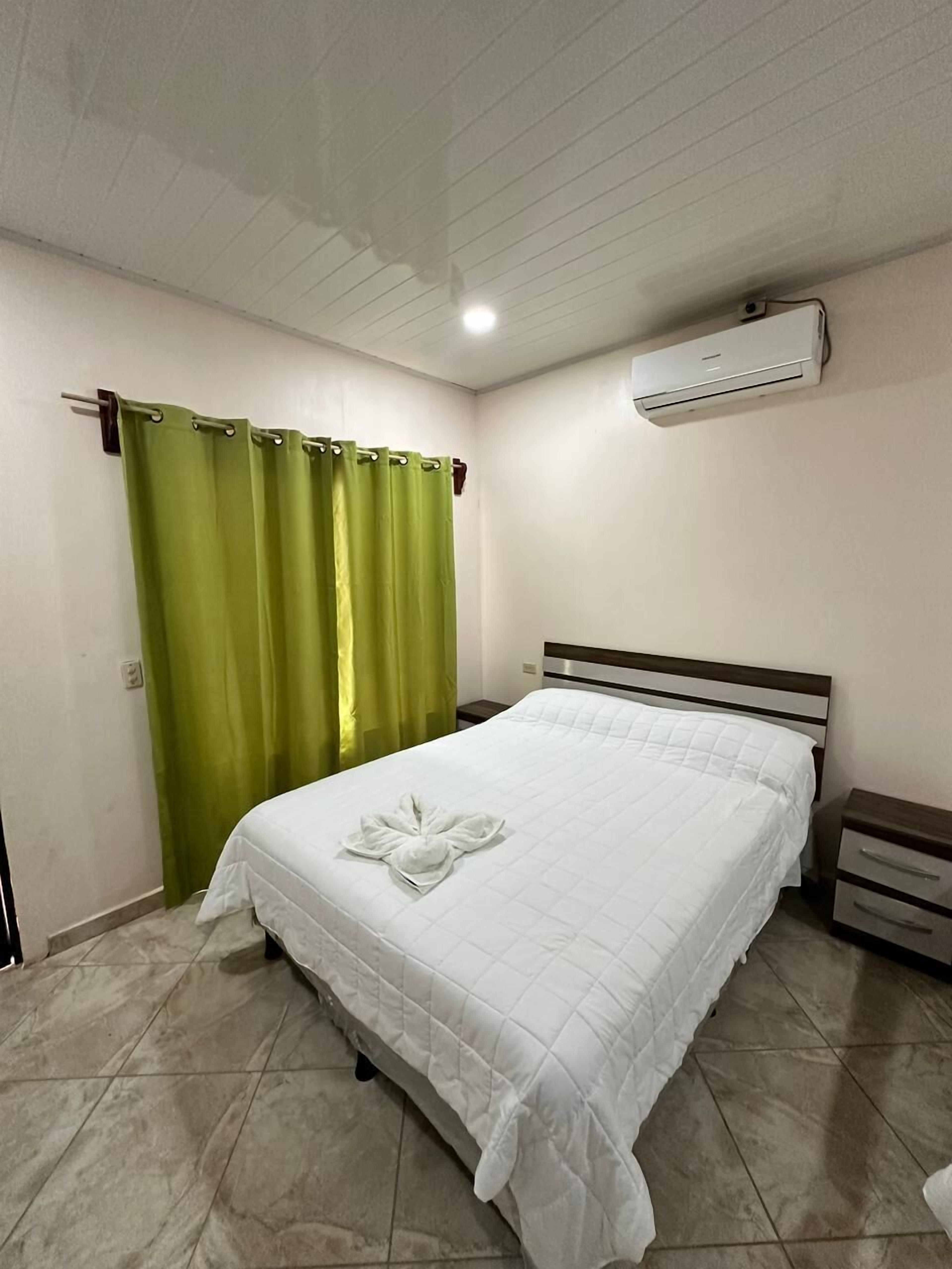 Basic Single Room | Premium bedding, minibar, individually decorated, individually furnished