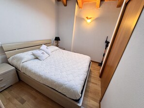 1 camera, Wi-Fi, lenzuola