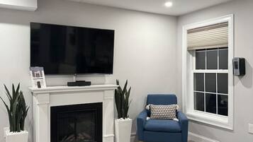 TV, fireplace, stereo