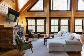 Smart TV, videojuegos y futbolito 