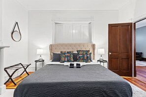 5 室のベッドルーム、アイロン / アイロン台、旅行用ベビーベッド、WiFi (無料)