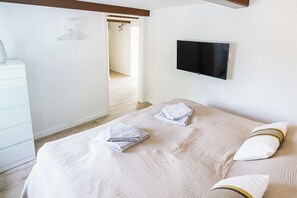 4 Schlafzimmer, kostenloses WLAN, Bettwäsche