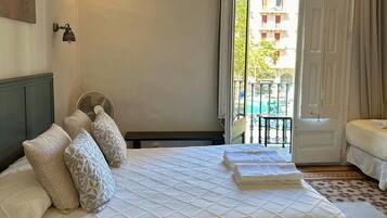 Caja de seguridad en la habitación y sistema de insonorización