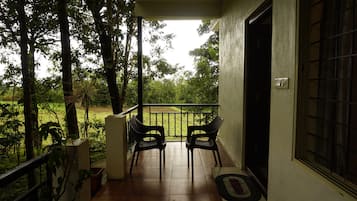 Standard Triple Room, Balcony, Mountain View | Balcony