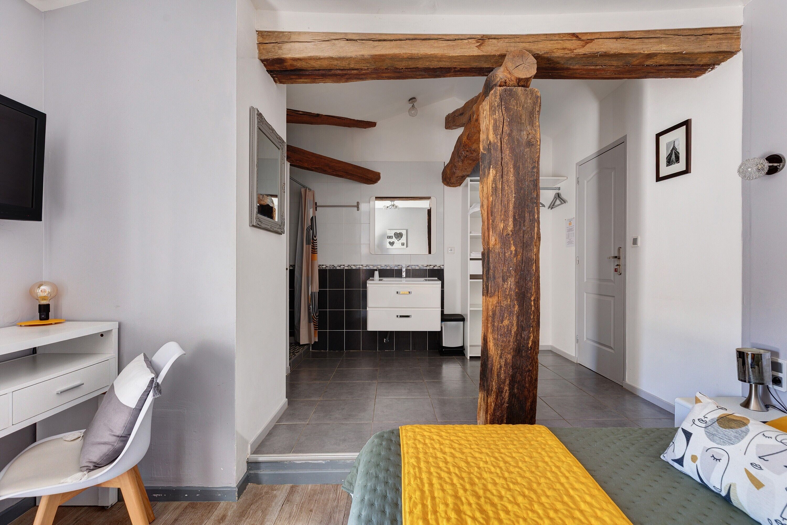 2 slaapkamers, wifi, beddengoed