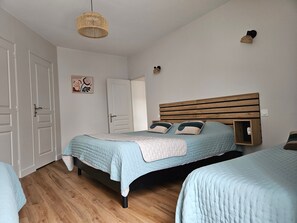1 chambre, fer et planche à repasser, Wi-Fi, draps fournis