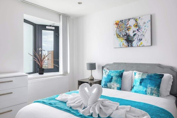 2 bedrooms, iron/ironing board, travel crib, free WiFi