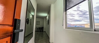 เนออน ลิฟวิง อิบาเก