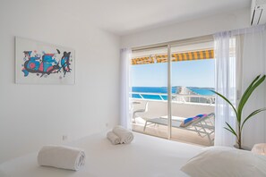 2 عدّة غرف نوم ومكواة/لوح كي وواي فاي وملاءات أسرّة