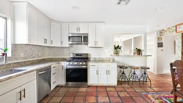 Microwave, oven, stovetop, dishwasher