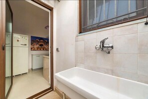 Dusche, Haartrockner, Bidet, Seife