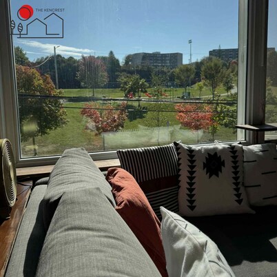 SPACIOUS & BRIGHT NORTH END CONDO - TURN KEY | PET FRIENDLY | BUSINESS READY