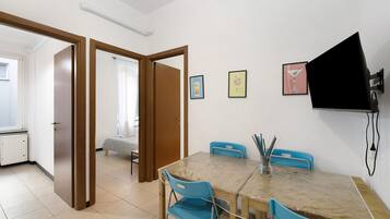 3 chambres, fer et planche Ă repasser, Wi-Fi, draps fournis