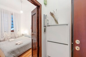 1 chambre, fer et planche à repasser, Wi-Fi, draps fournis