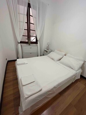 Ferro/asse da stiro, Wi-Fi, lenzuola