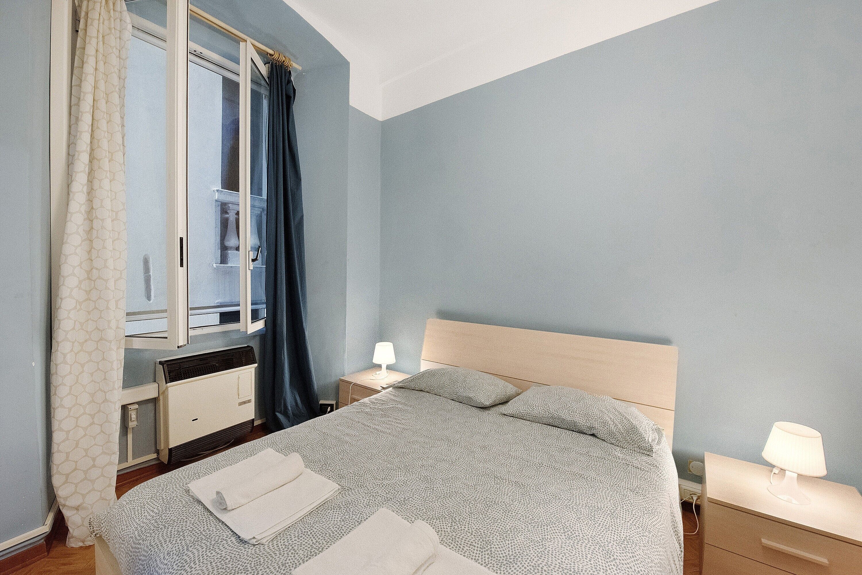 1 camera, ferro/asse da stiro, Wi-Fi, lenzuola