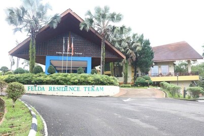Felda Residence Tekam