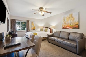 1 bedroom, WiFi, bed sheets - Falcon Point Studio Sleeps 4 (Avon)